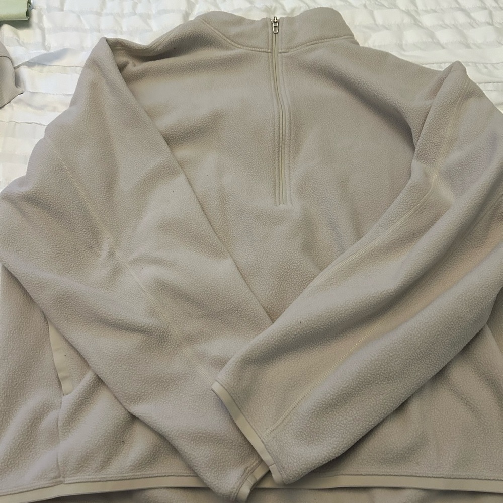 Lululemon Quarterzip